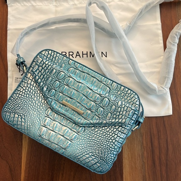 Brahmin Shea Artic Blue Melbourne Genuine Leather Crossbody Bag & Dust Bag. P90.